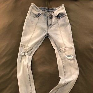 Kollar distressed light blue jeans size 32/32